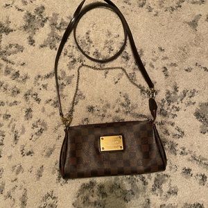 Louis Vuitton Ebene Eva Clutch